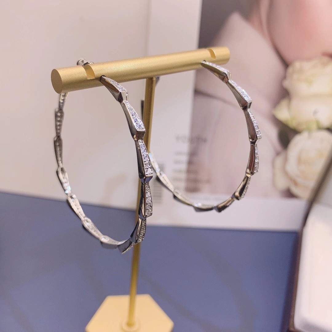 Luxuriöse Geometrische Kreisfö – Women Accessories Dubai Bewertung und Preis