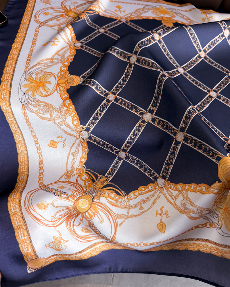 Blauer Klassischer Seidenschal – Silk Scarf Square Bewertung und Preis