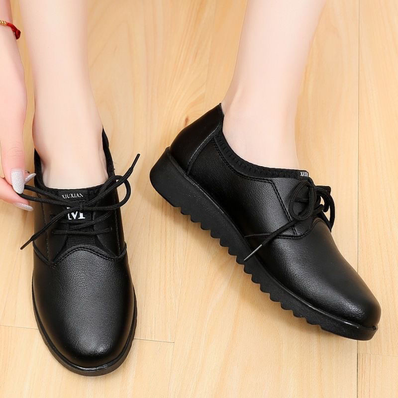 Solide schwarze Oxford-Schuhe  – Women Kitchen Accessories Bewertung und Preis