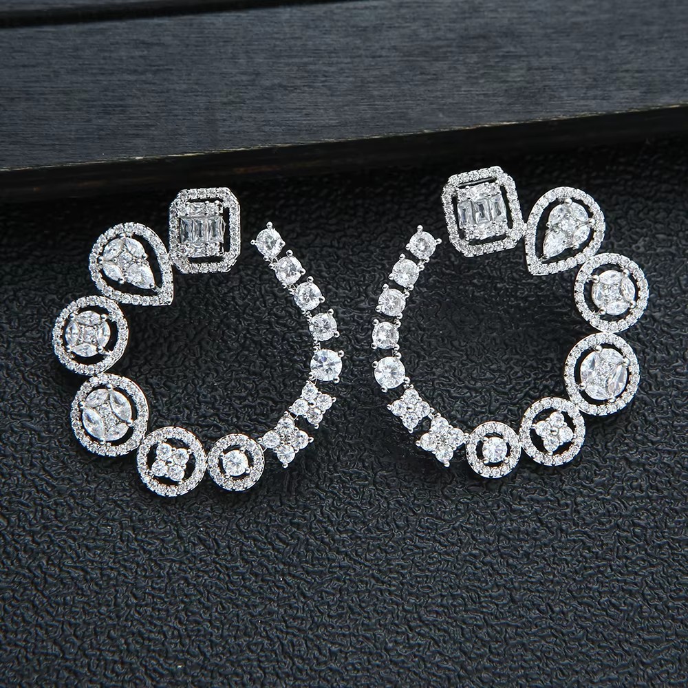 Luxus Runde Stud Ohrringe Für  – Women Accessories Dubai Bewertung und Preis