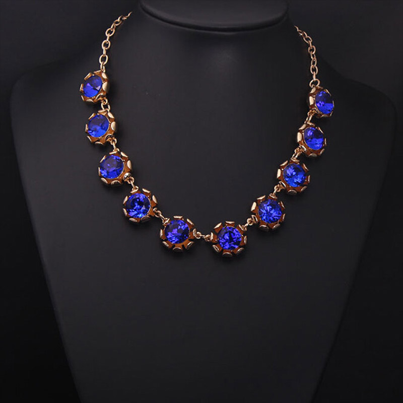 Neue Luxus Kristall Halskette  – Women Accessories Dubai Bewertung und Preis